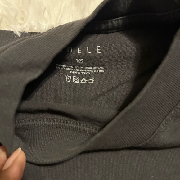 Adele “Weekends with Adele” Graphic T-shirt - Picture 7 of 8